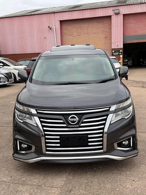 Used Nissan Elgrand 2016 Grey MPV