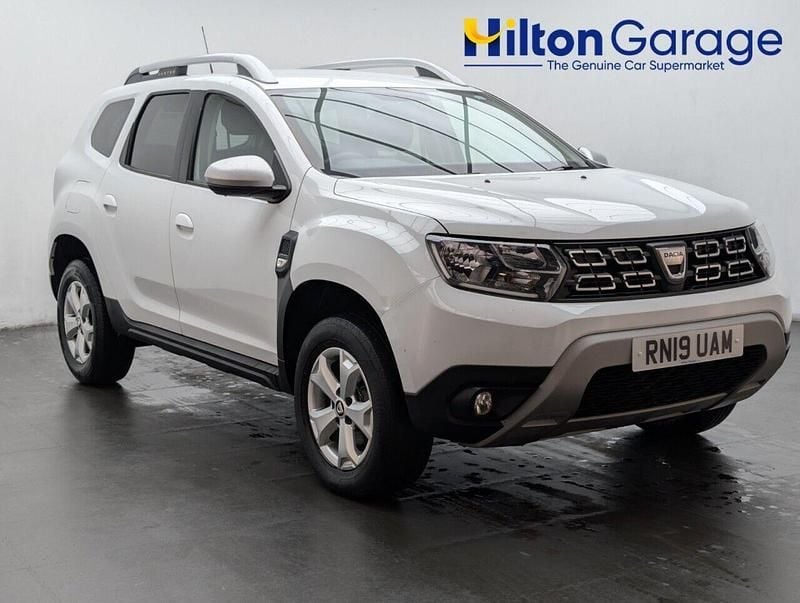 Used Dacia Duster Comfort 130 HP (95 kW) 2019 White Hatchback