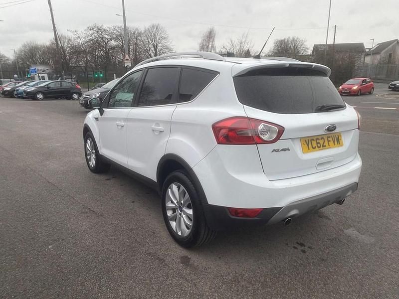 Usado Ford Kuga Titanium 2012 Blanco SUV
