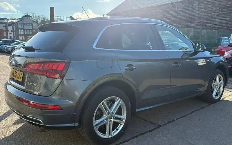 Used Audi Q5 S-Line 299 HP (219 kW) 2020 Grey SUV