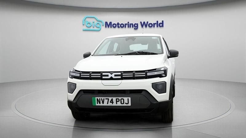 Used Dacia Spring Expression 47 kW (65 HP) 2024 White Hatchback