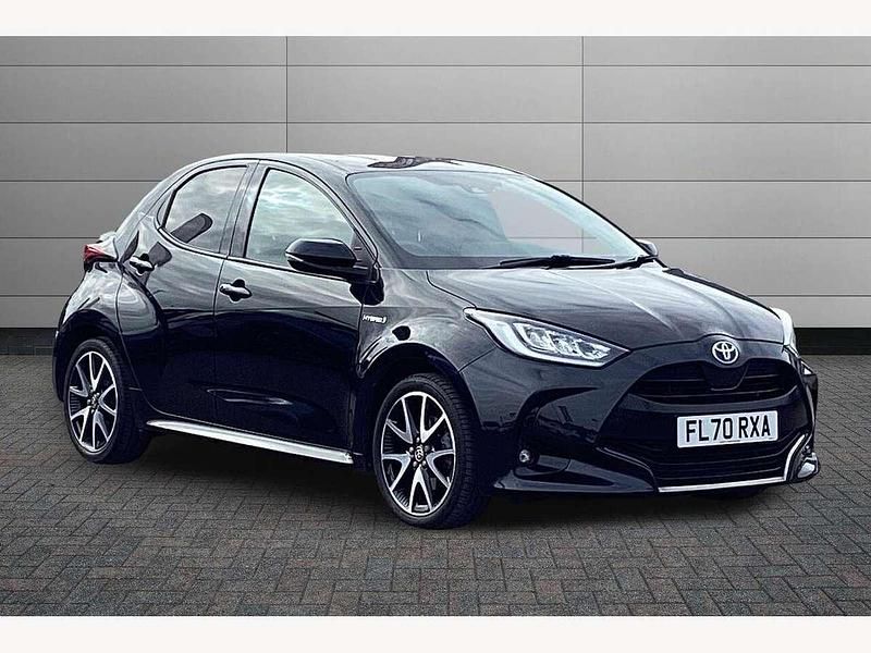 Eclipse black Used 2020 Toyota Yaris Hybrid Hatchback | £15,095 (A bit pricey) - Image 1/3