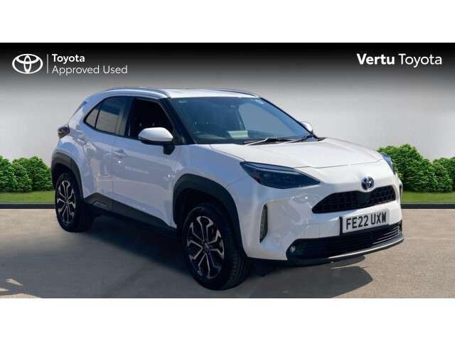 White Used 2022 Toyota Yaris Cross Design SUV | £20,096 (Fair price) - Image 1/4