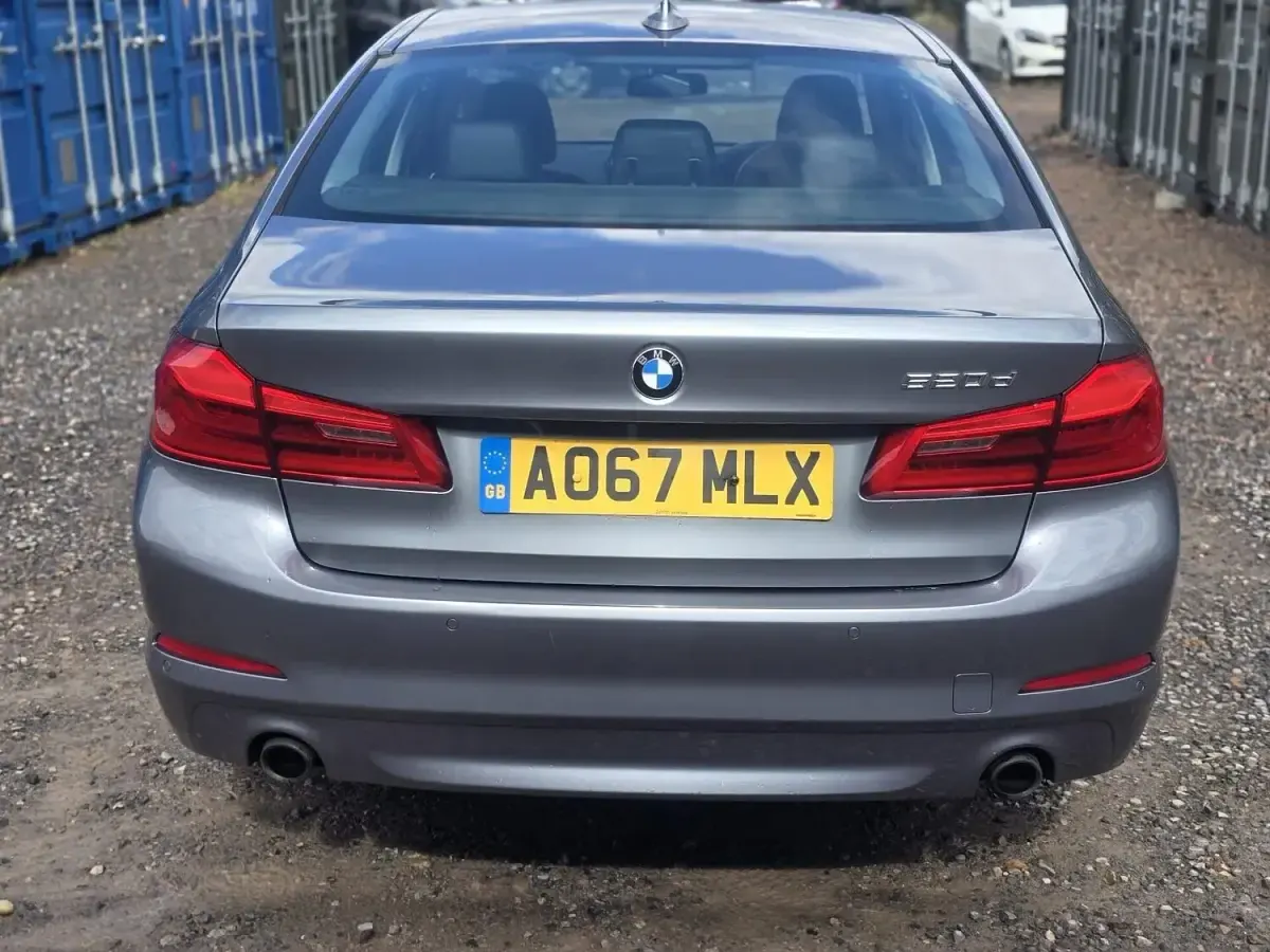 Used BMW 520 Comfort Edition 190 HP (139 kW) 2017 Blue Sedan
