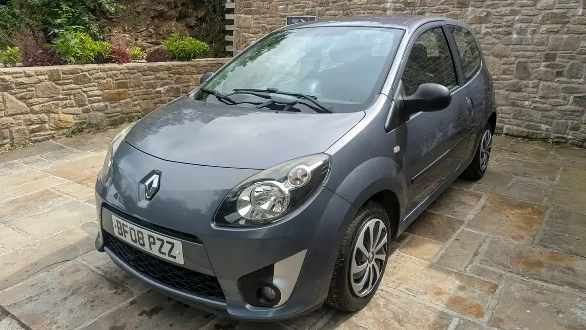 Used Renault Twingo Extreme 58 HP (42 kW) 2008 Grey Hatchback