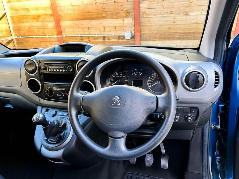 Used Peugeot Partner Tepee Access 2015 Blue MPV