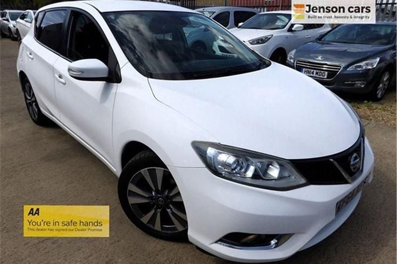 White Used 2014 Nissan Pulsar N-TEC Hatchback | £3,790 (Fair price) - Image 1/4