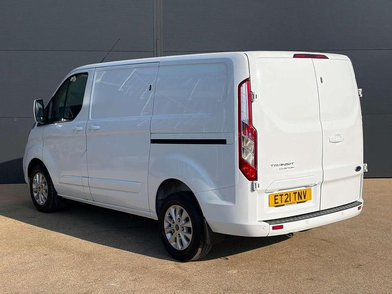 Used Ford Transit Custom Limited 130 HP (95 kW) 2021 White Van
