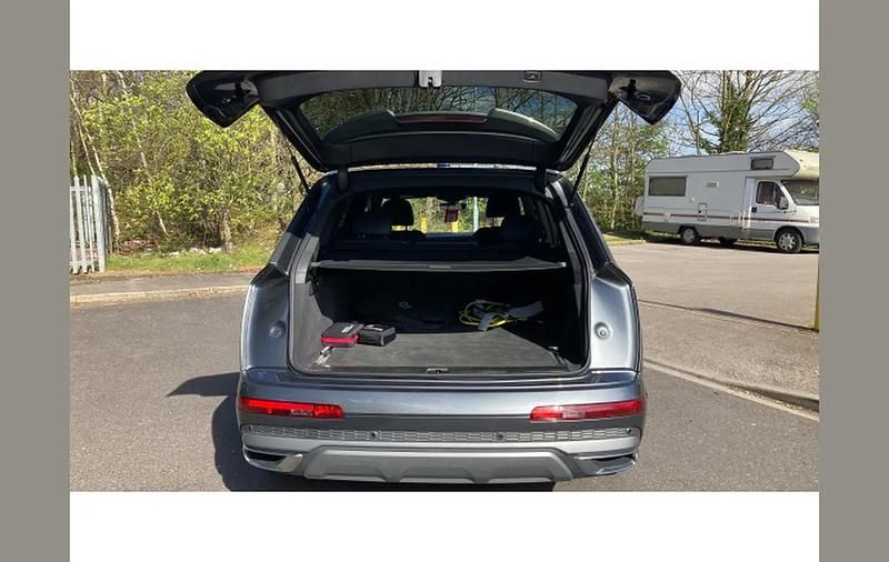 Used Audi Q7 S-Line 375 HP (275 kW) 2020 Grey SUV
