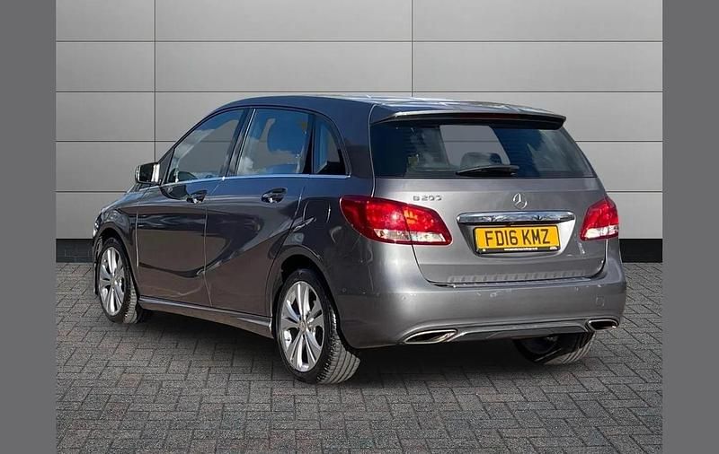 Used Mercedes B200 Executive 156 HP (114 kW) 2016 Grey MPV