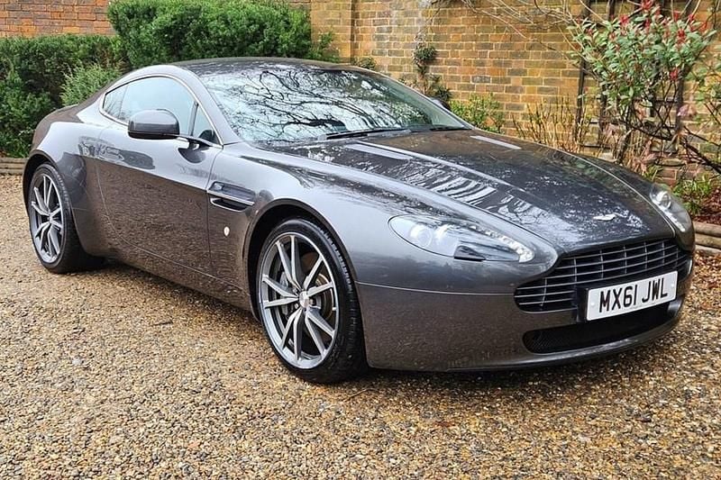 Used Aston Martin Vantage 420 HP (308 kW) 2012 Silver Coupe