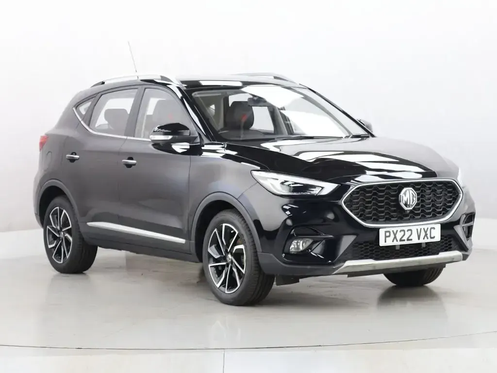 Usado MG ZS Exclusive 106 CV (77 kW) 2022 Negro SUV