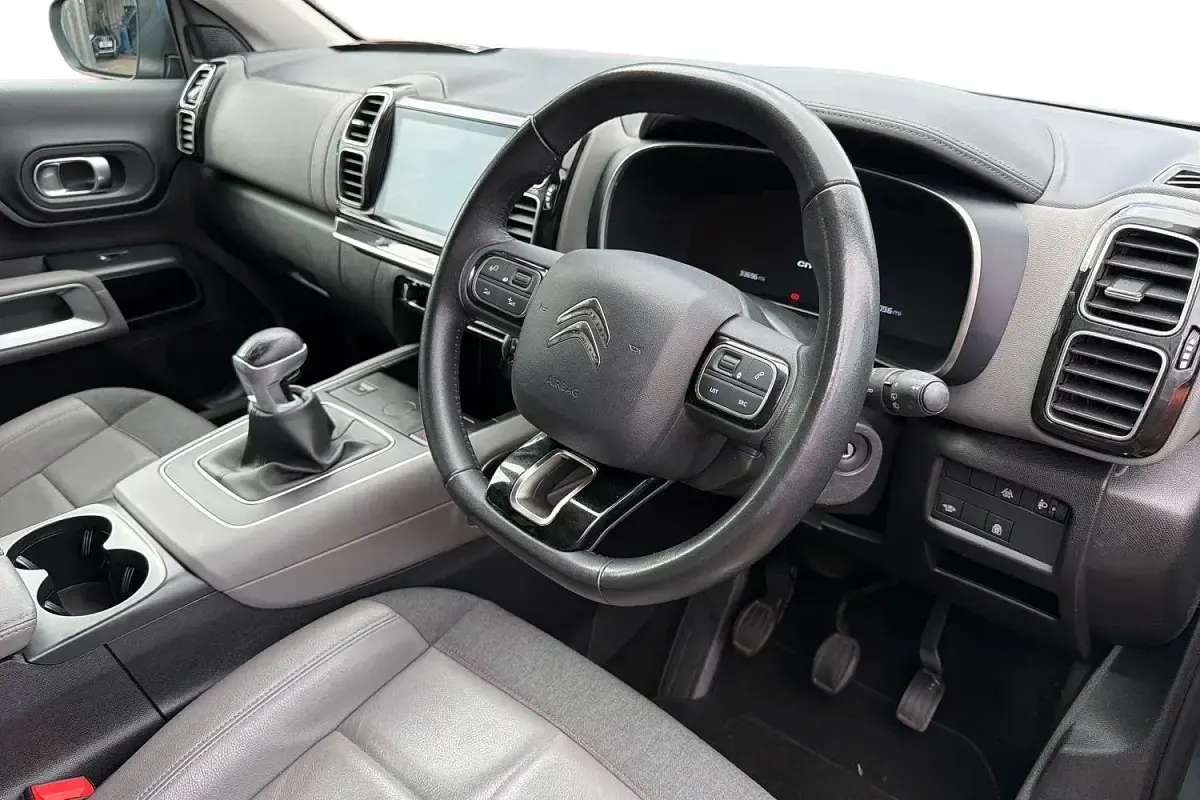 Used Citroën C5 Flair 130 HP (95 kW) 2020 Blue Hatchback