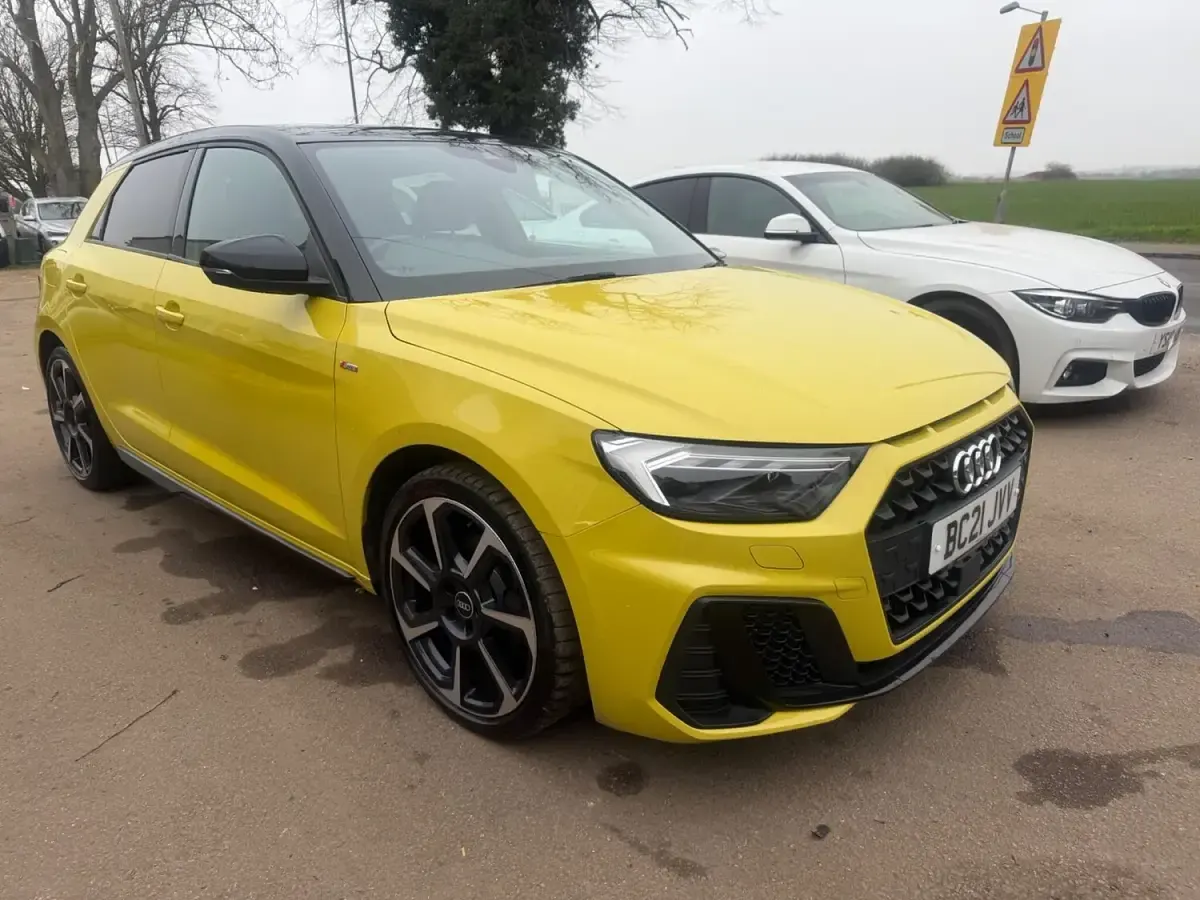 Used Audi A1 Black Edition 150 HP (110 kW) 2021 Yellow SUV