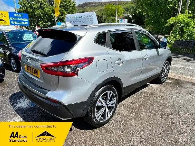 Used Nissan Qashqai N-Connecta 2018 Silver SUV