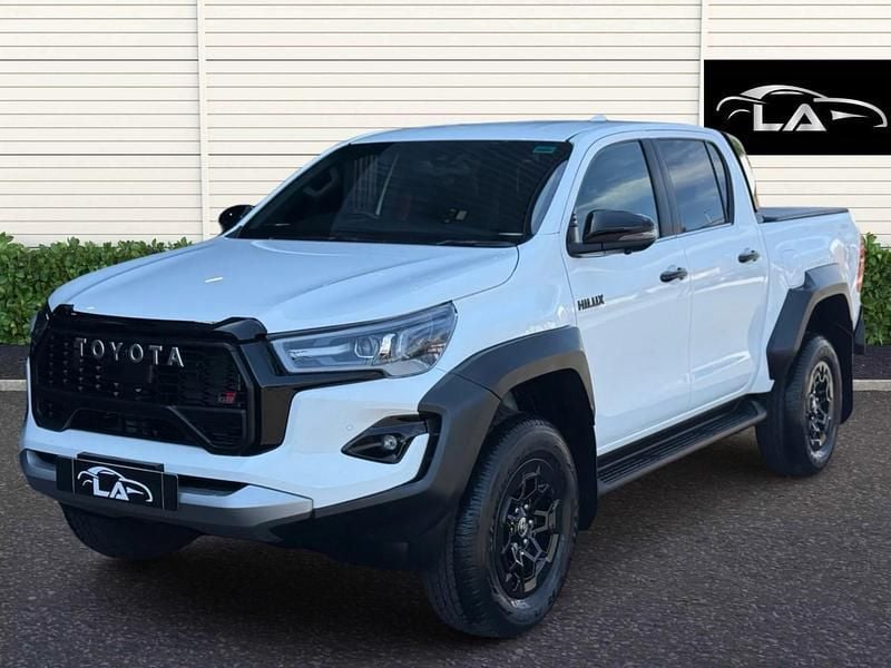 White Used 2025 Toyota HiLux Sport Pickup | £54,995 - Image 1/4