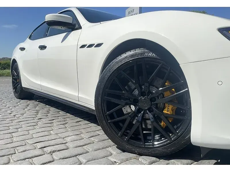Used Maserati Ghibli 2019 White Sedan