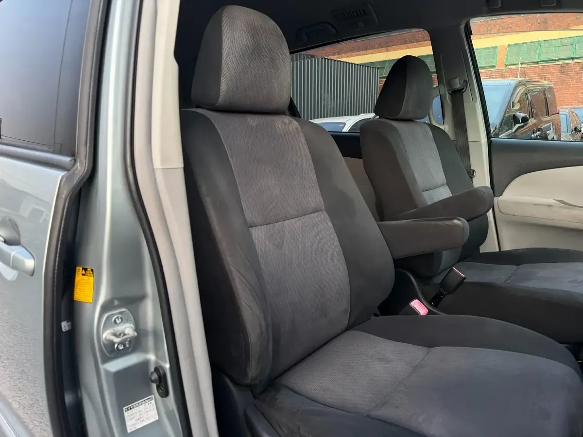 Used Toyota Estima 2006 Grey MPV