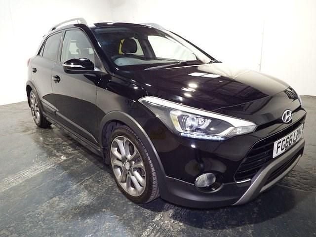 Used Hyundai i20 Active 100 HP (73 kW) 2016 Black Hatchback