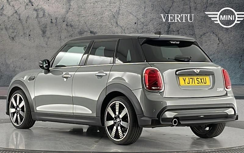 Używany Mini Cooper Exclusive 136 KM (100 kW) 2022 Hatchback