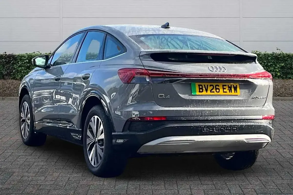 New Audi Q4 e-tron Sport 150 kW (204 HP) 2026 Pebble grey, solid SUV