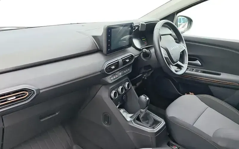 Używany Dacia Jogger Extreme 141 KM (103 kW) 2025 Minivan