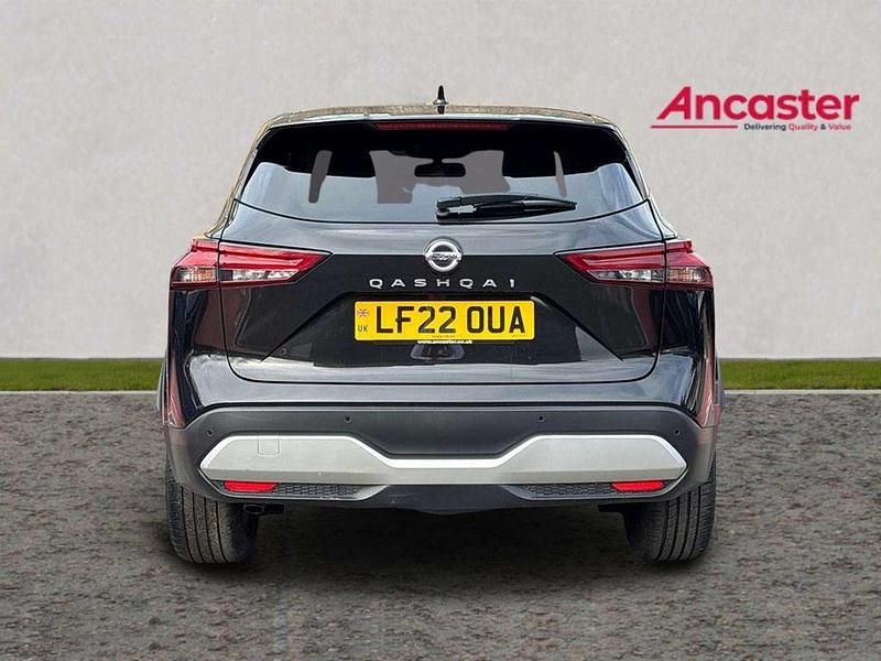 Used Nissan Qashqai N-Connecta 138 HP (101 kW) 2022 Black SUV