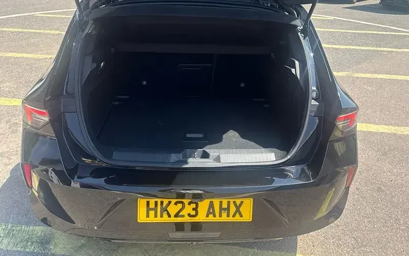Used Vauxhall Astra Ultimate 131 HP (96 kW) 2026 Hatchback