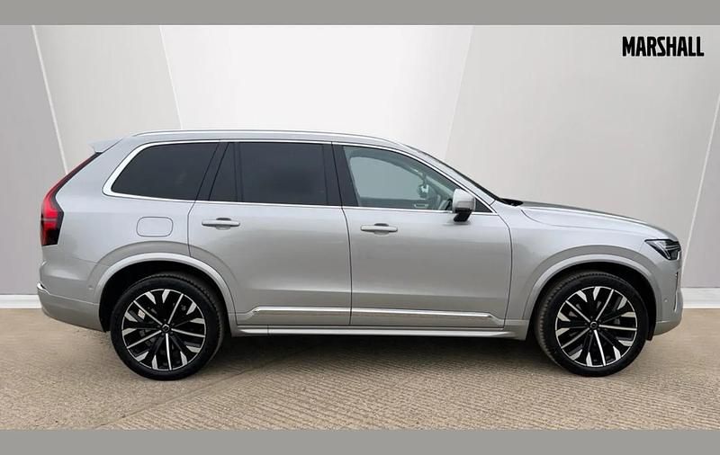 Usado Volvo XC90 Ultra 455 HP (334 kW) 2025 Prateado SUV