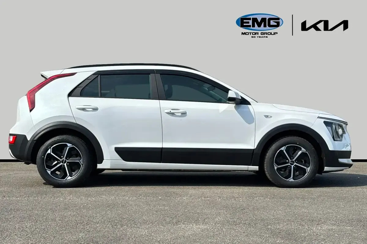 Used Kia Niro 127 HP (93 kW) 2025 White pearl SUV