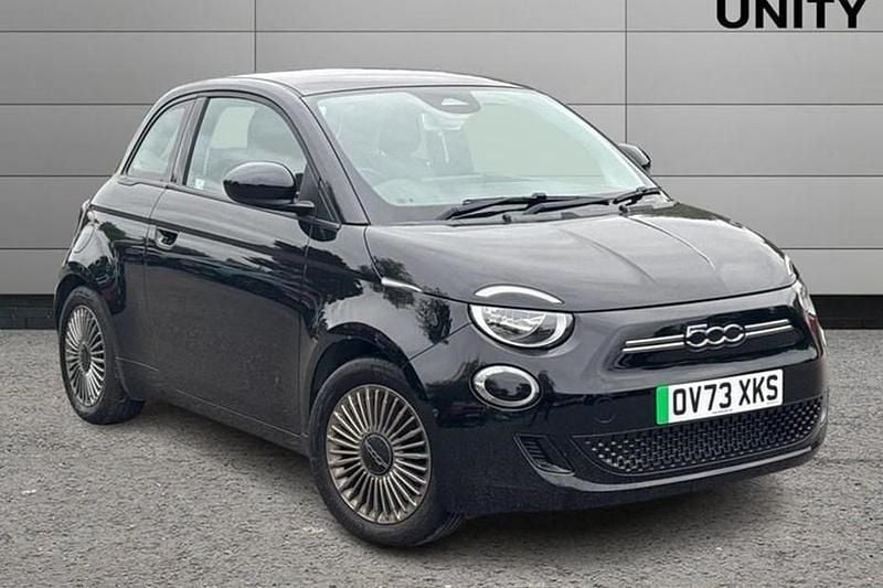 Used 2023 Fiat 500e Star Hatchback | £14,999 (Fair price) - Image 1/1