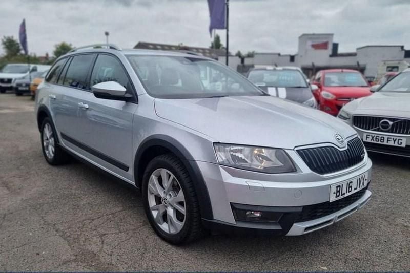 Used 2016 Skoda Octavia Scout Scout 4x4 Estate | £9,999 (Fair price) - Image 1/1