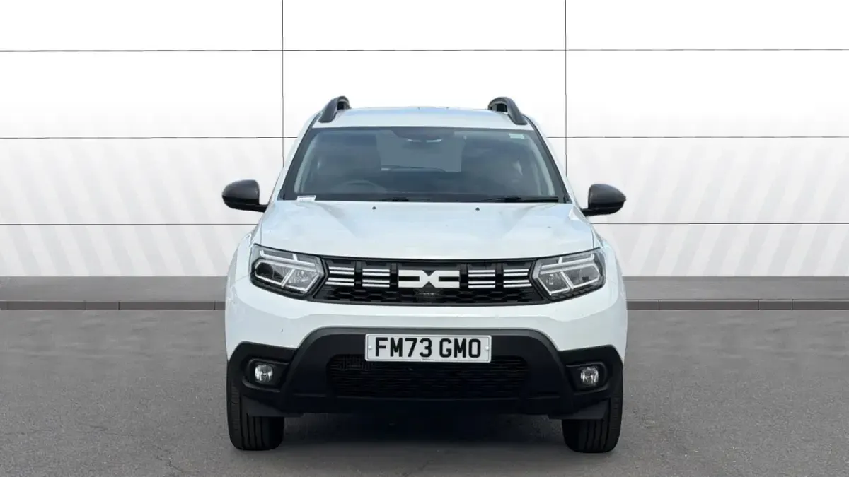 Used Dacia Duster Journey 90 HP (66 kW) 2024 White SUV