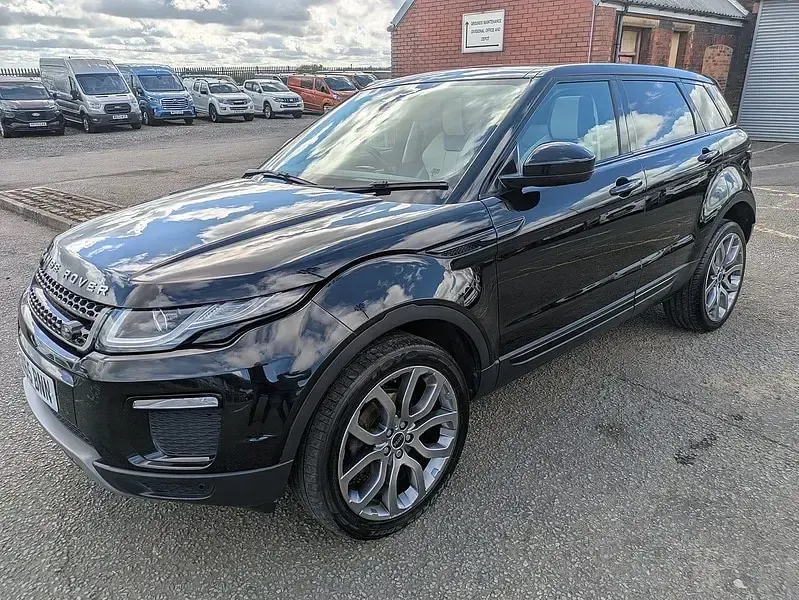 Used Land Rover Range Rover evoque SE 150 HP (110 kW) 2015 Black Estate