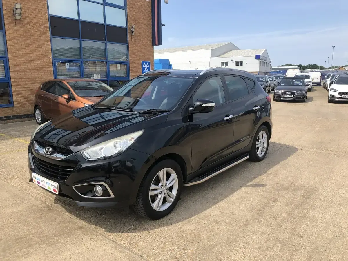 Used Hyundai ix35 Premium 115 HP (84 kW) 2012 Black SUV
