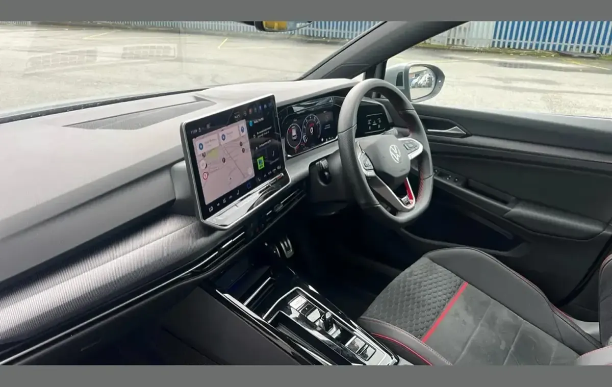 Used VW Golf VIII GTI Clubsport 300 HP (220 kW) 2025 Moonstone grey Hatchback
