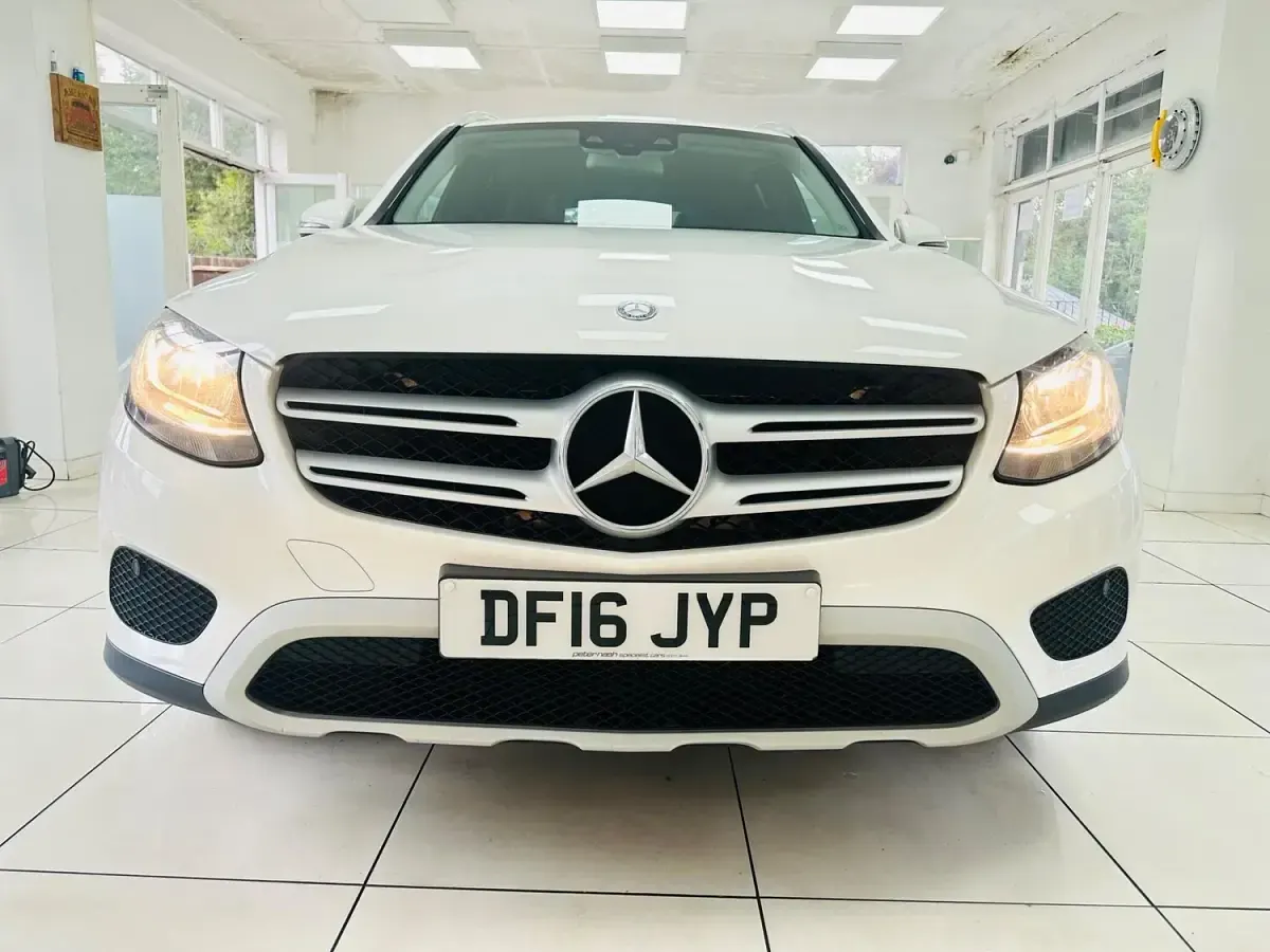 Used Mercedes GLC220 SE 2016 White SUV
