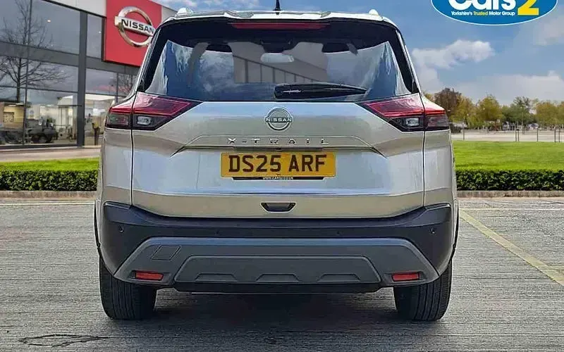 Used Nissan X-Trail N-Connecta 163 HP (119 kW) 2025 Silver SUV