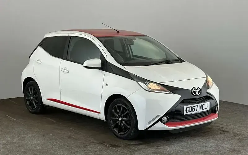 Used Toyota Aygo x-press 69 HP (50 kW) 2018 Hatchback