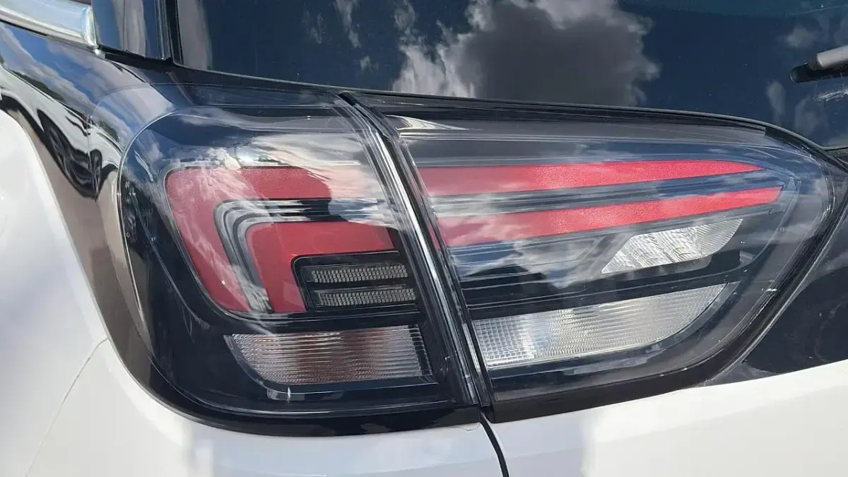 Used Vauxhall Crossland Edition 82 HP (60 kW) 2022 White SUV