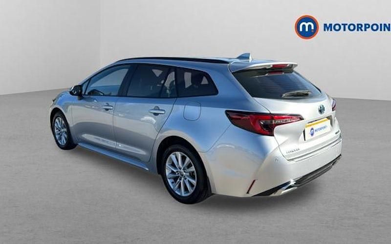 Used Toyota Corolla 140 HP (102 kW) 2026 Estate