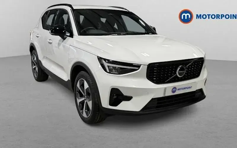 Usado Volvo XC40 Plus 197 HP (144 kW) 2026 SUV