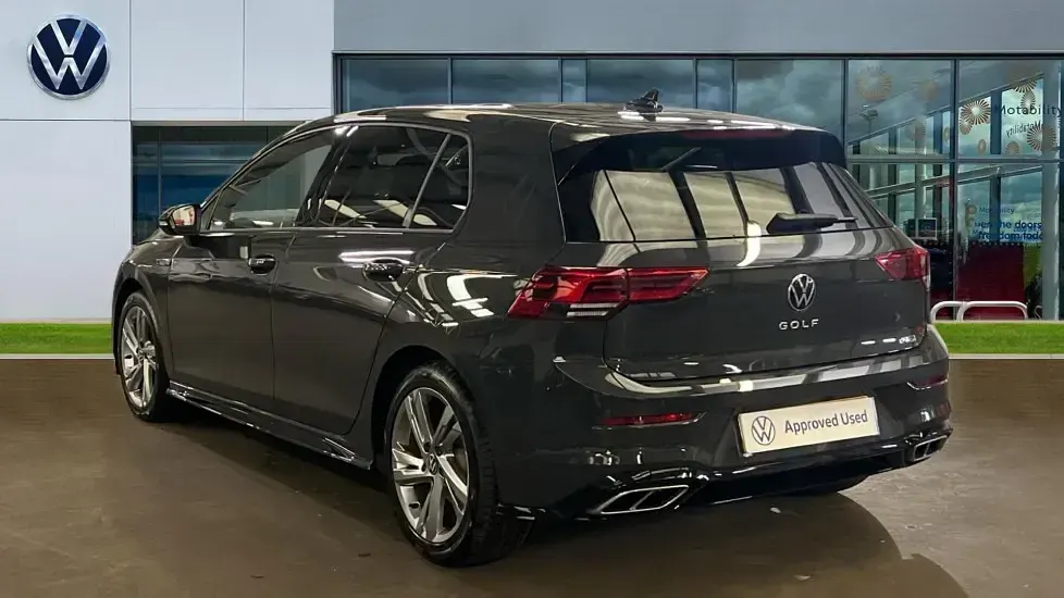 Used VW Golf VIII R-line 150 HP (110 kW) 2024 Urano grey