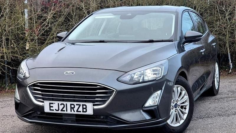 Used Ford Focus Titanium 125 HP (91 kW) 2021 Grey Hatchback