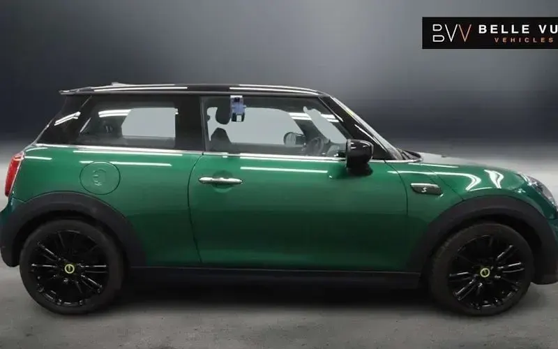 Used Mini Cooper Level 2 135 kW (184 HP) 2023 Hatchback