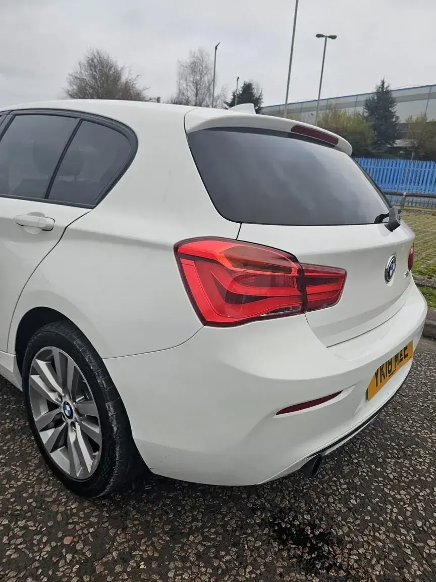 Used BMW 118 Sport Line 136 HP (100 kW) 2018 White Hatchback