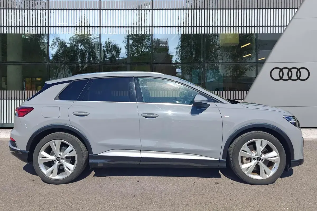 Used Audi Q4 e-tron S-Line 210 kW (286 HP) 2025 Grey SUV