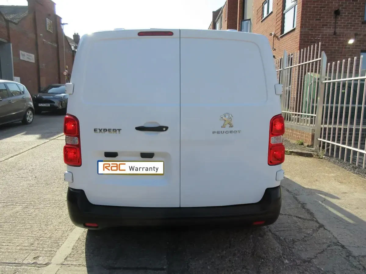 Used Peugeot Expert 2019 White Van