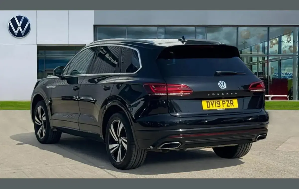 Used VW Touareg R-line 286 HP (210 kW) 2019 Black SUV