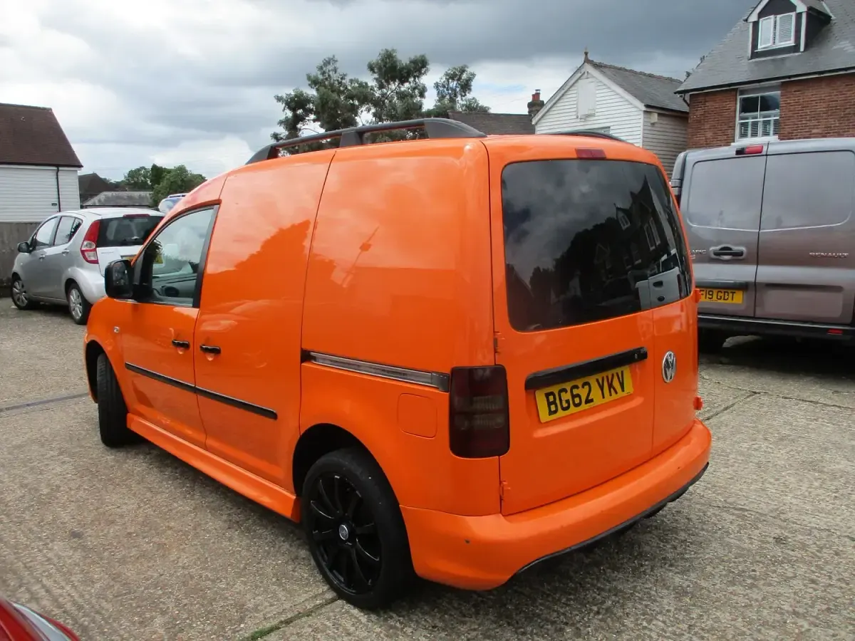 Used VW Caddy 102 HP (75 kW) 2012 Orange MPV